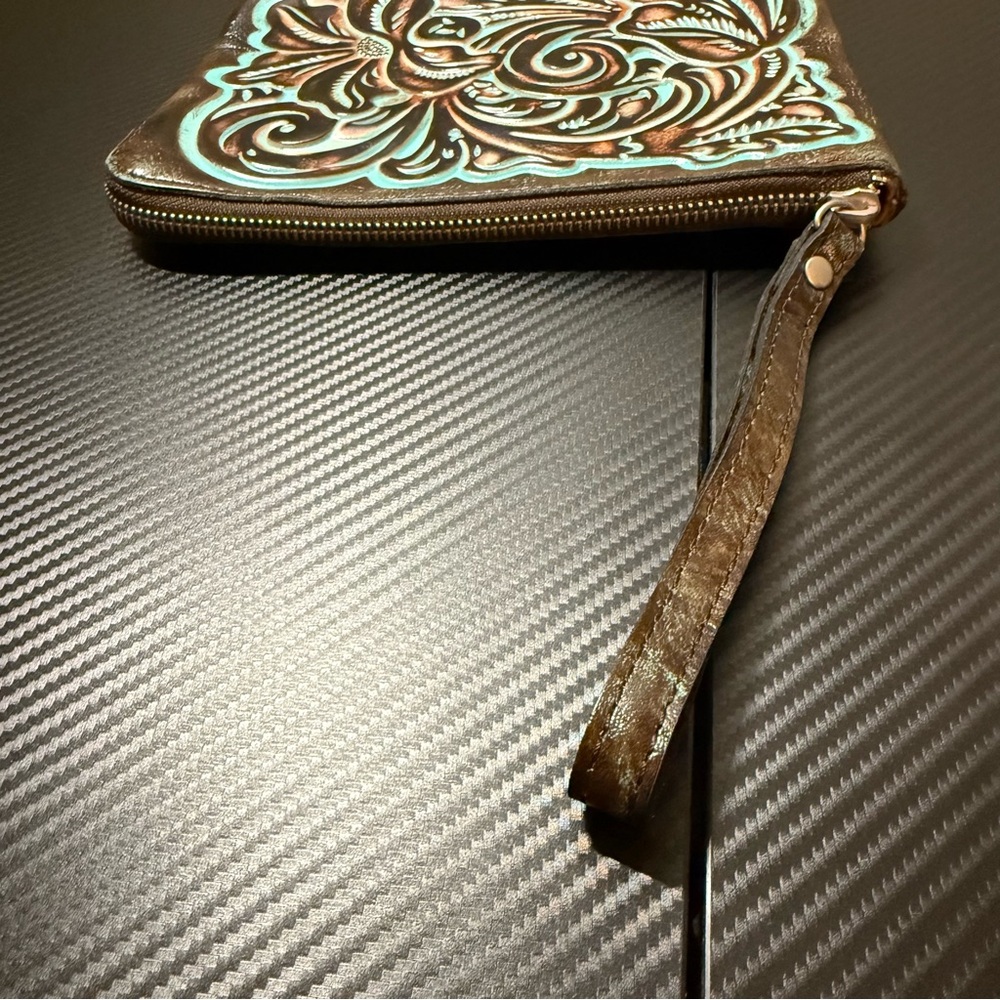 ✨ Patricia Nash Tooled Leather Wristlet Clutch – Brown & Turquoise (NWOT) ✨ - Picture 6 of 11